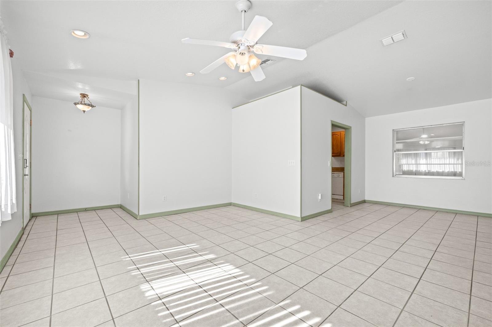 Image 6 of 53 For 2127 Noretta Lane