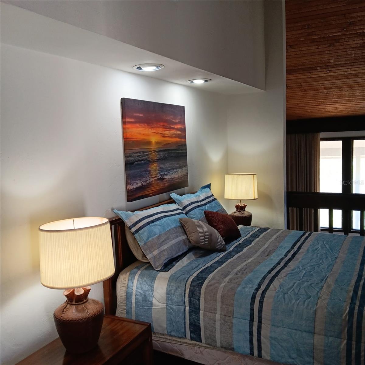 Image 15 of 17 For 2094 Corner Lake Drive 0