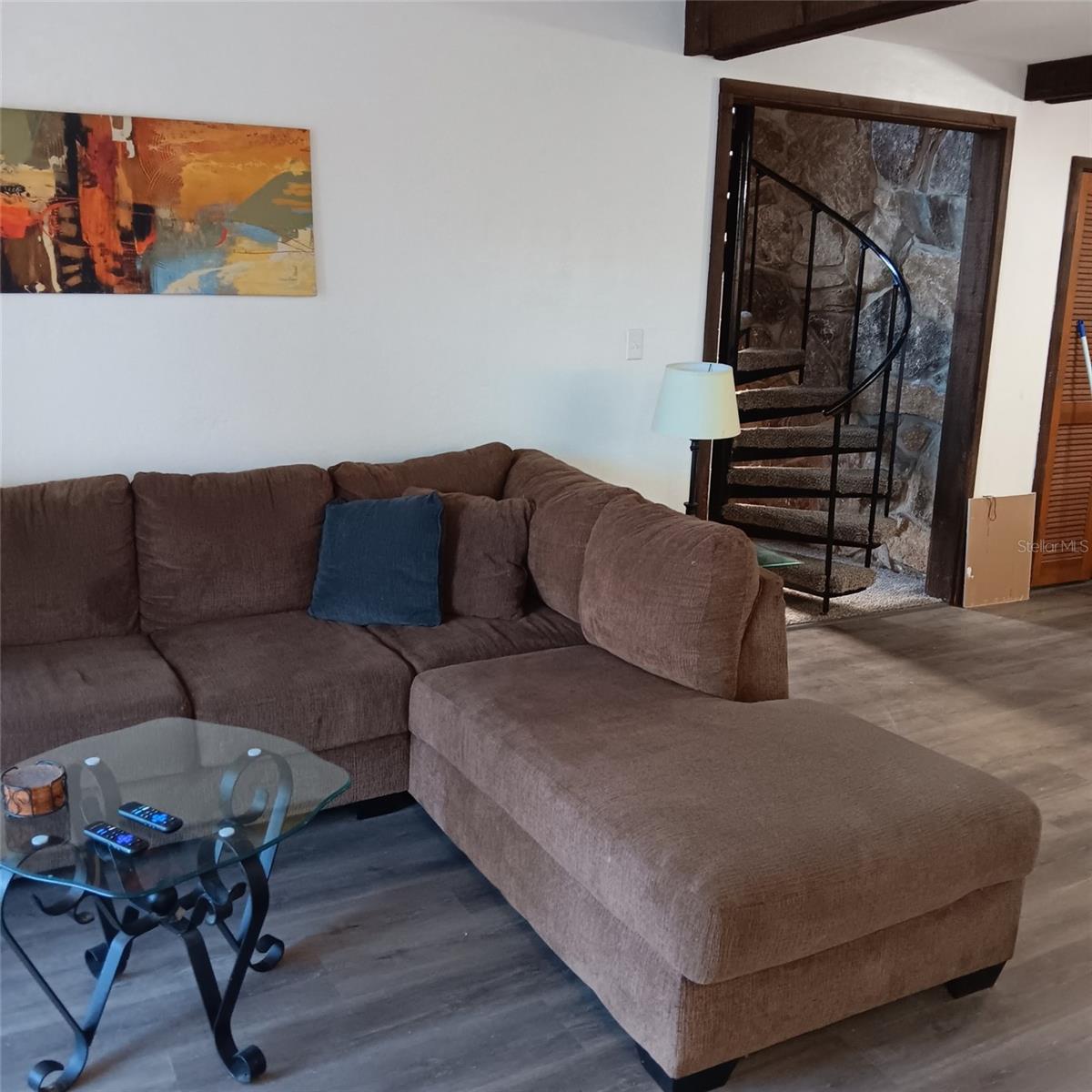 Image 5 of 17 For 2094 Corner Lake Drive 0