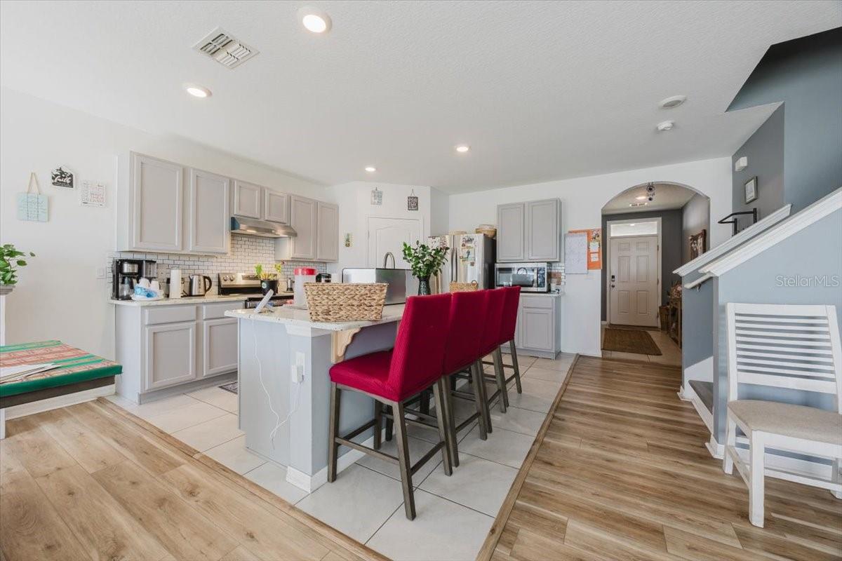 Image 8 of 28 For 344 Alexzander Way