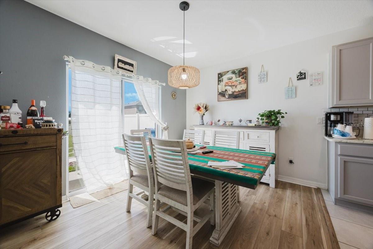 Image 9 of 28 For 344 Alexzander Way