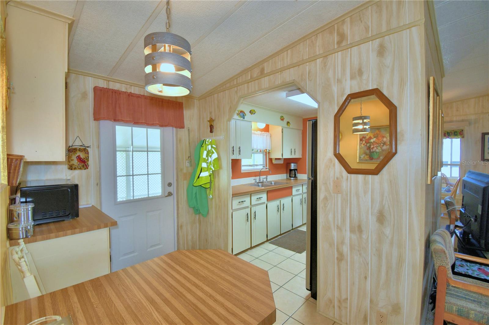 Image 24 of 67 For 4452 Limewood Street