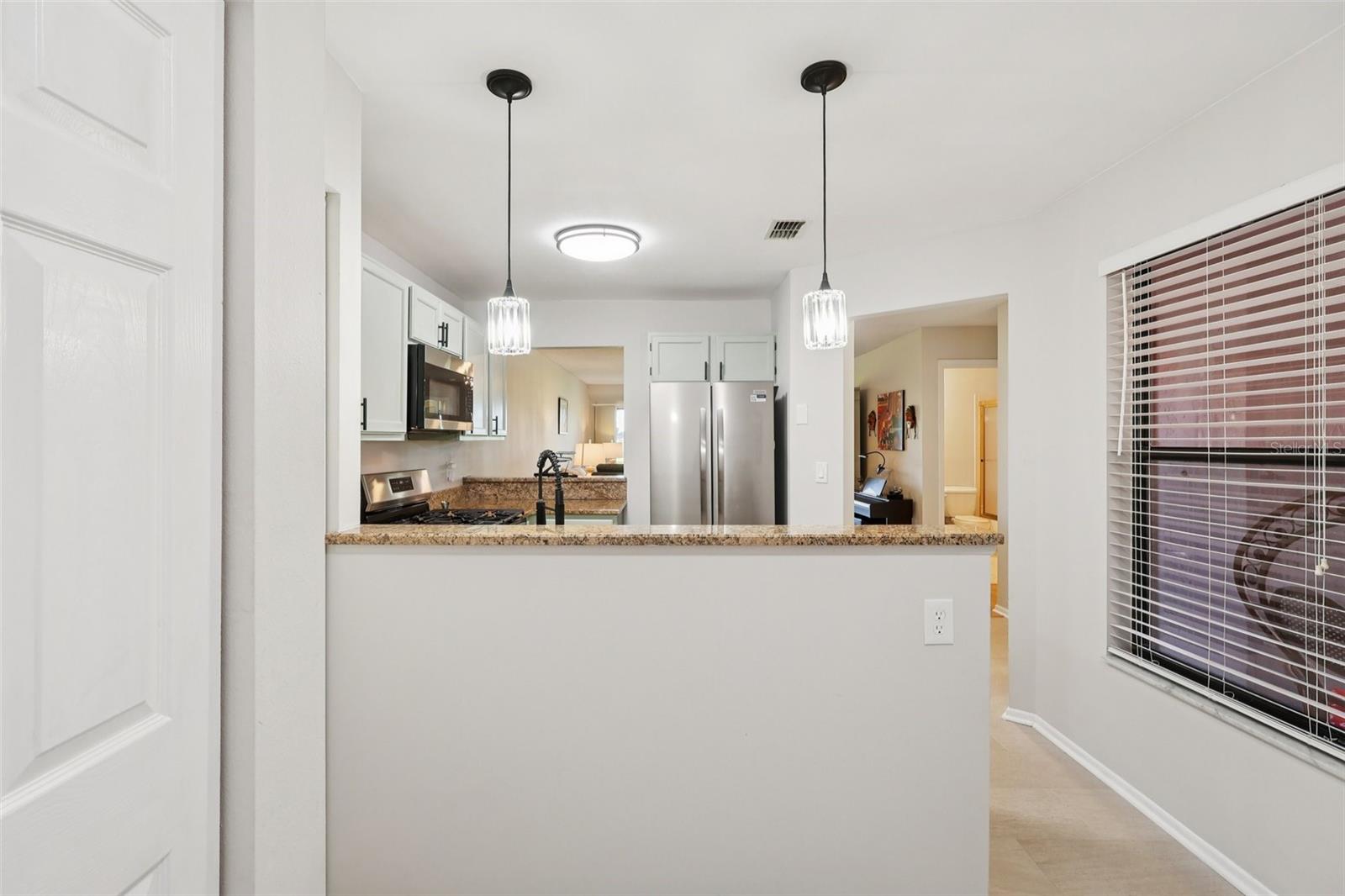 Image 13 of 53 For 703 Magnolia Place