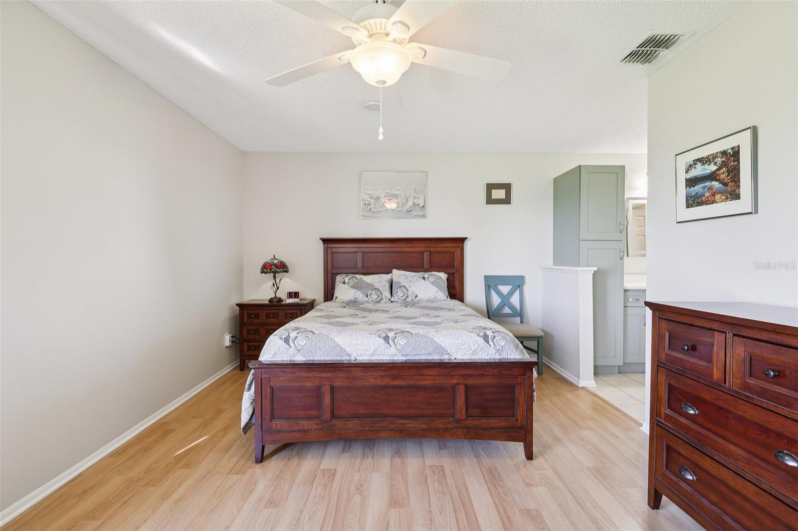 Image 19 of 53 For 703 Magnolia Place