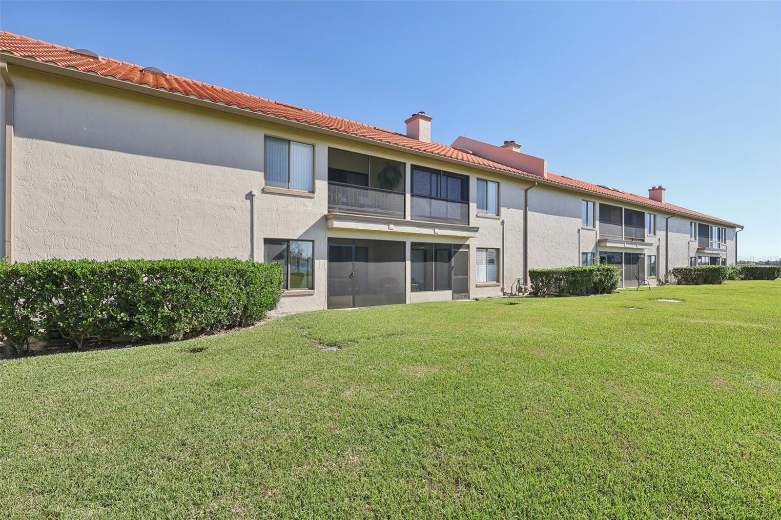 Image 33 of 53 For 703 Magnolia Place