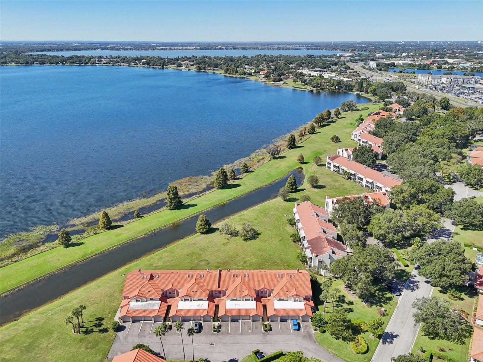 Image 46 of 53 For 703 Magnolia Place