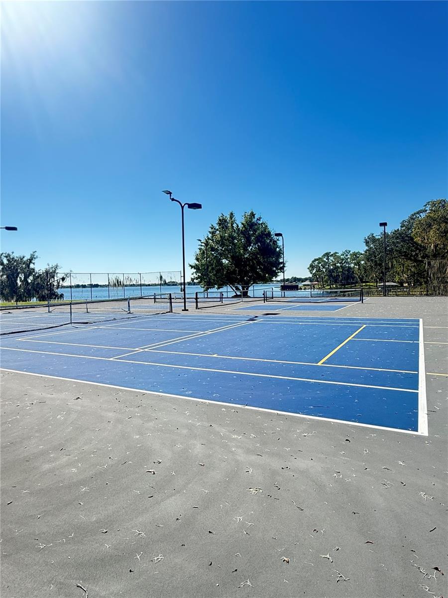 Image 50 of 53 For 703 Magnolia Place