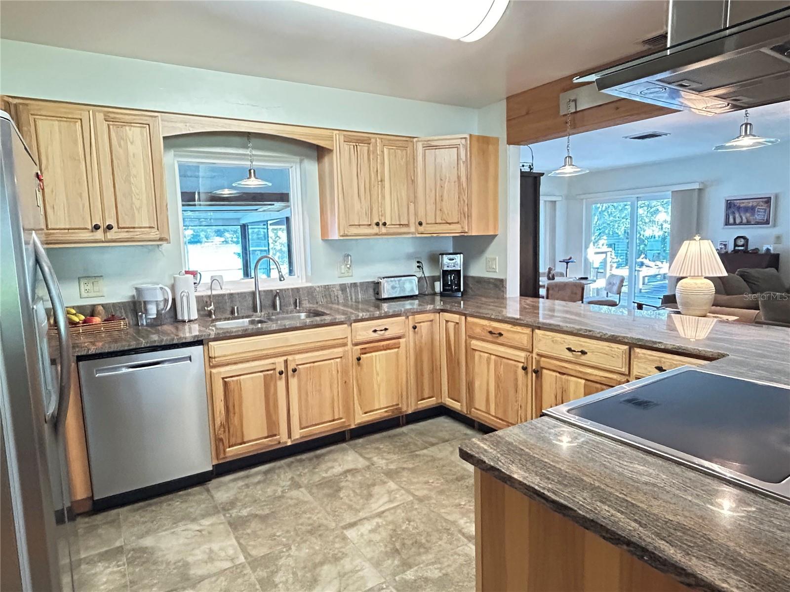 Image 10 of 44 For 1220 Tangerine Parkway Ne