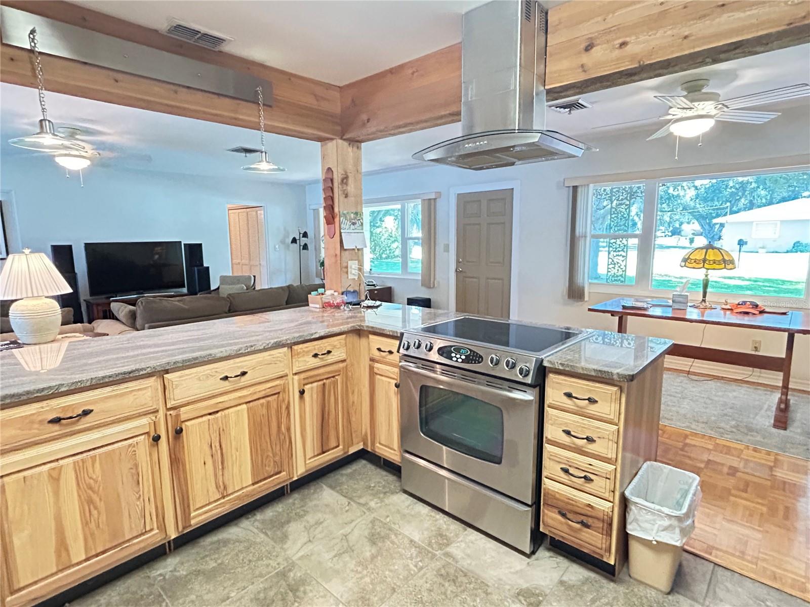 Image 11 of 44 For 1220 Tangerine Parkway Ne