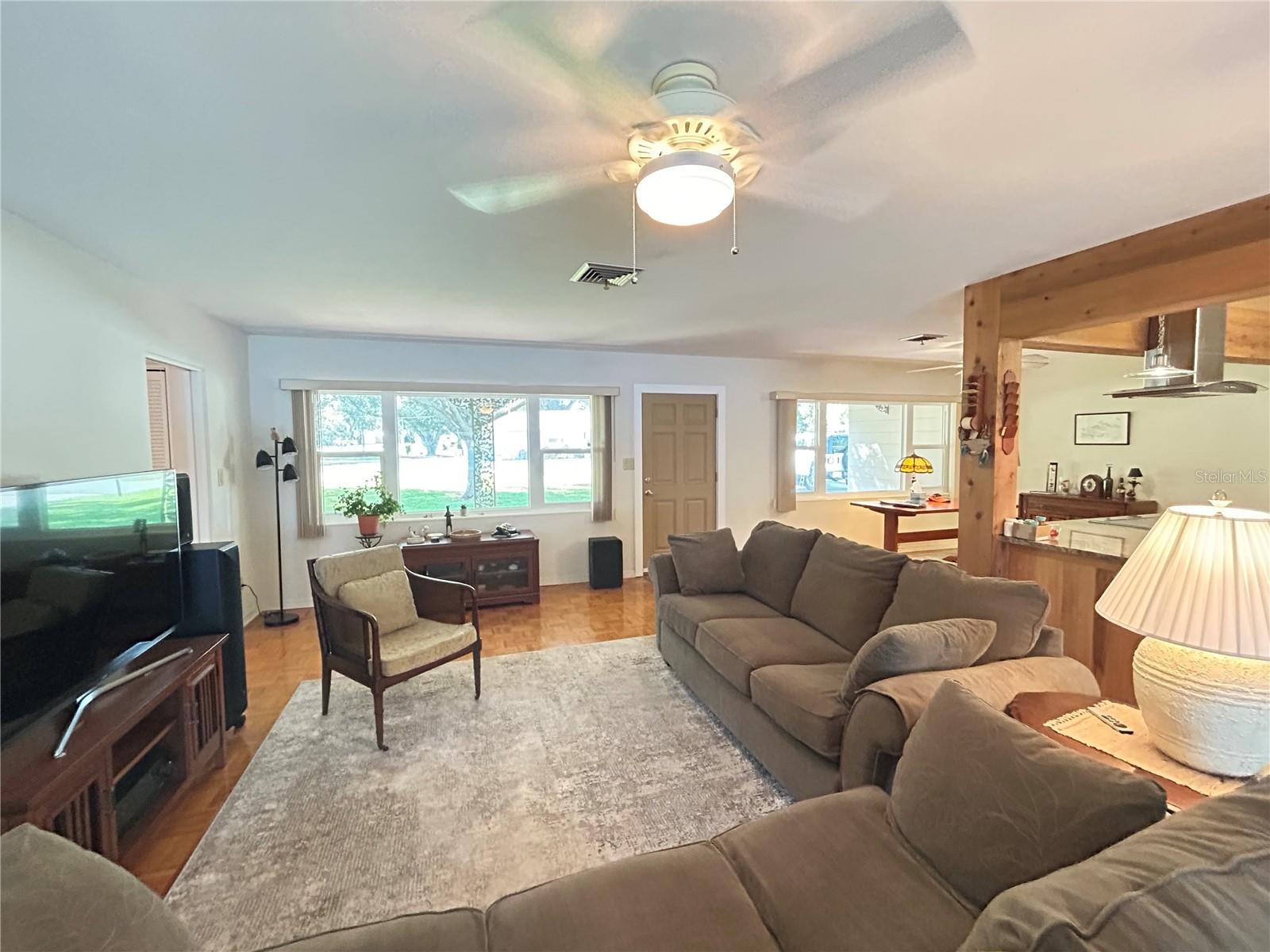 Image 8 of 44 For 1220 Tangerine Parkway Ne