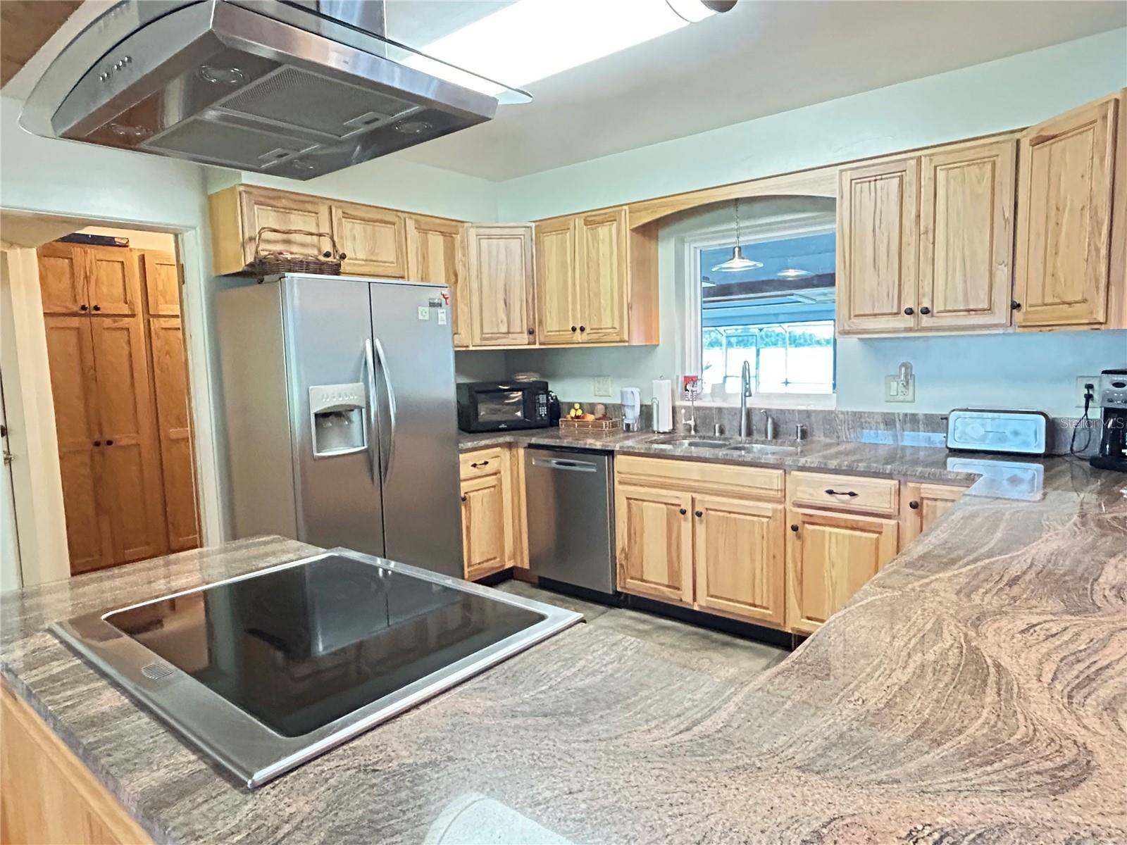 Image 9 of 44 For 1220 Tangerine Parkway Ne