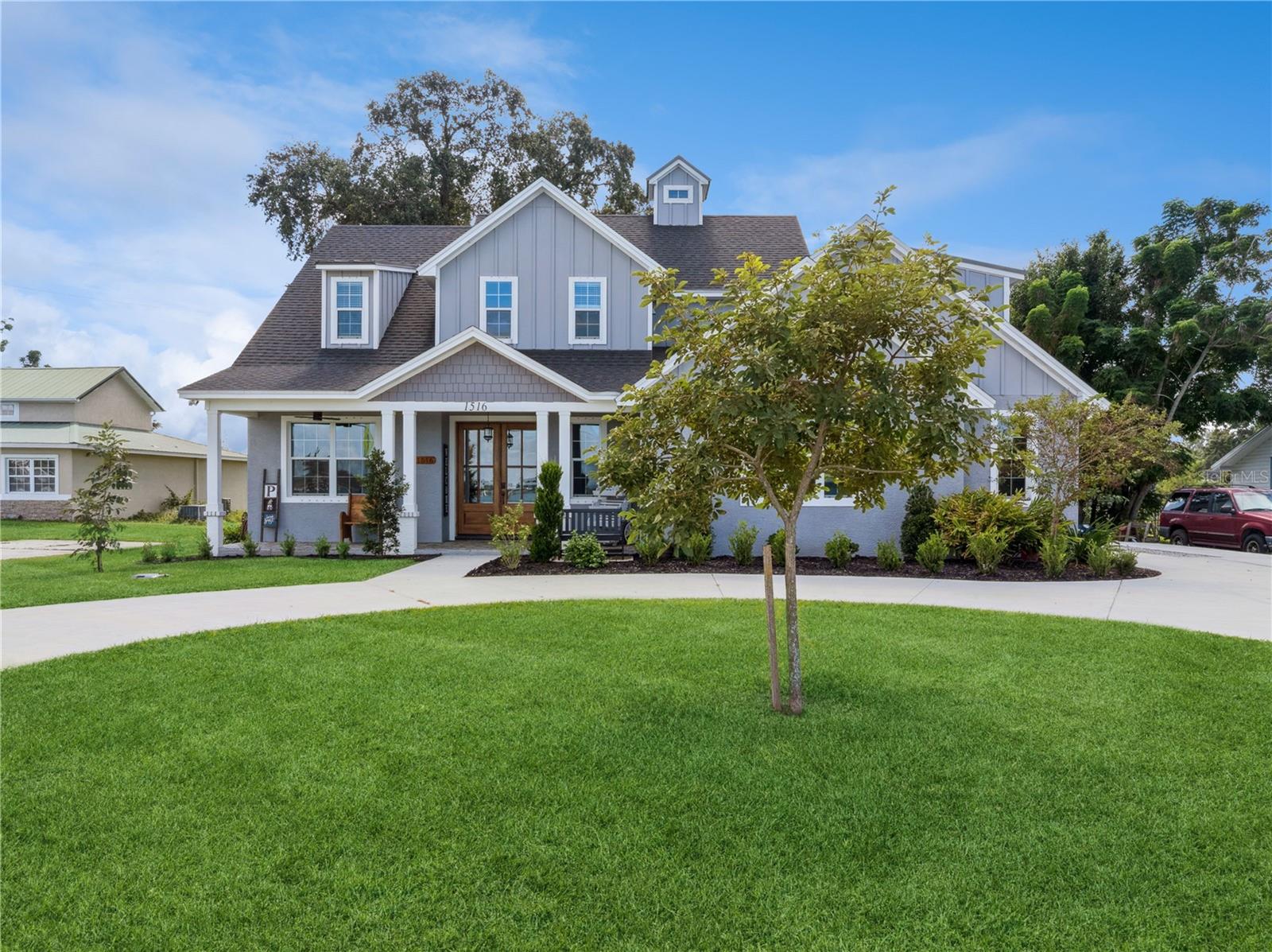 Details for 1516 Lake Howard Drive, WINTER HAVEN, FL 33880