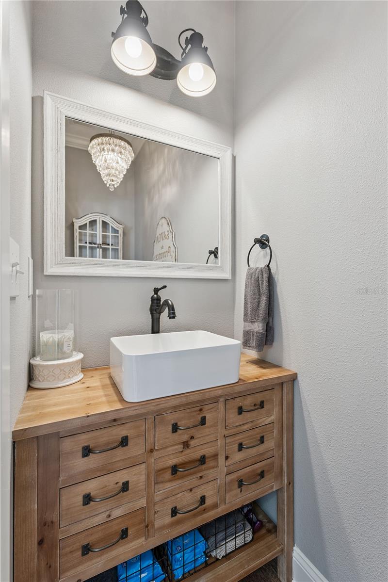 Image 7 of 50 For 1516 Lake Howard Drive