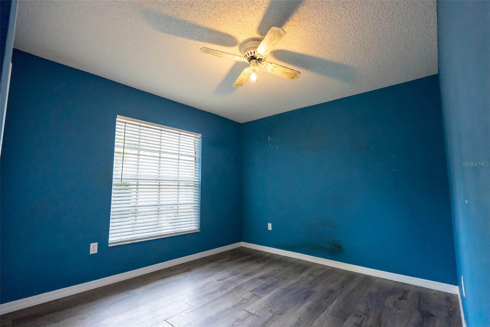 Image 21 of 45 For 94 Saint Kitts Circle