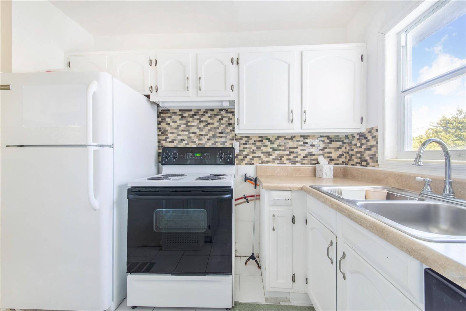 Image 10 of 30 For 1010 Norma Avenue