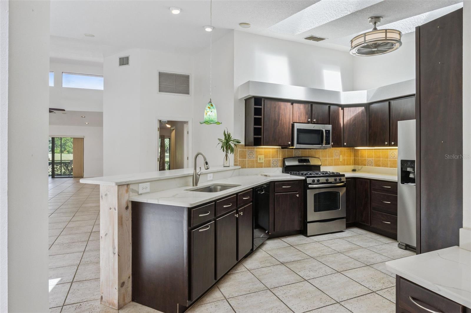 Image 15 of 46 For 2697 Clubhouse Drive