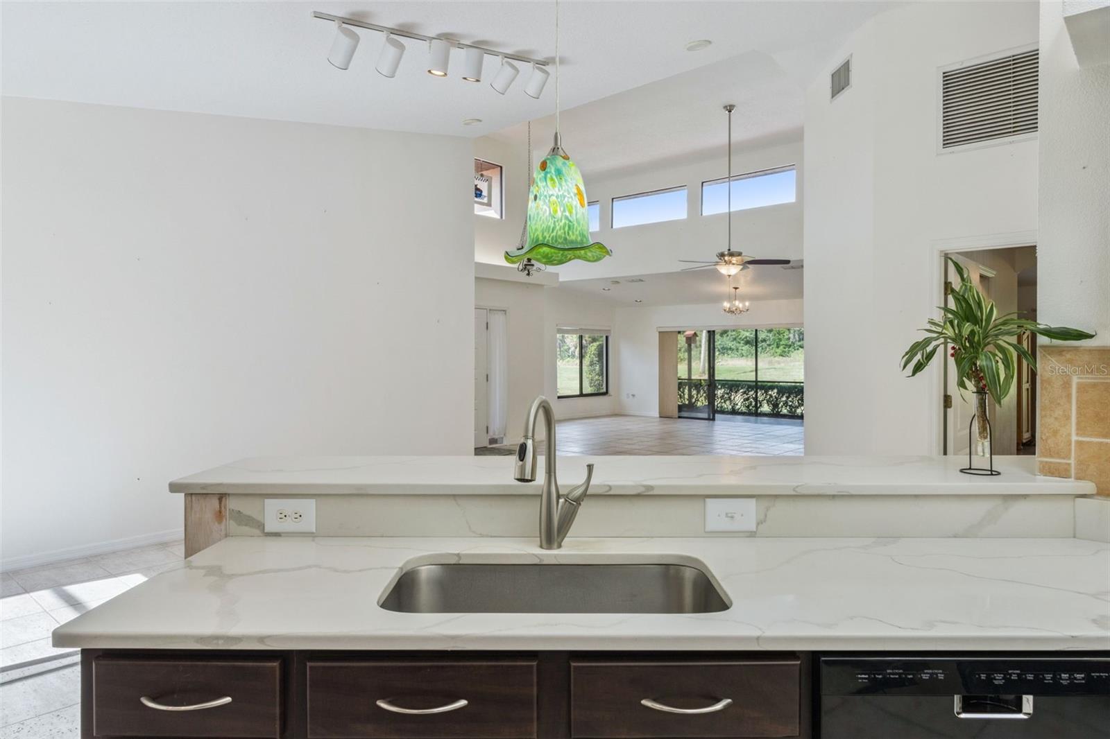 Image 16 of 46 For 2697 Clubhouse Drive