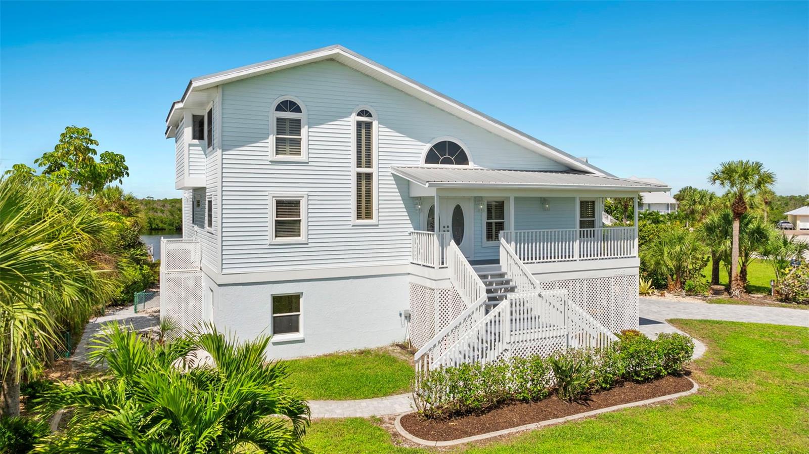 Image 2 of 67 For 13065 Via Aurelia