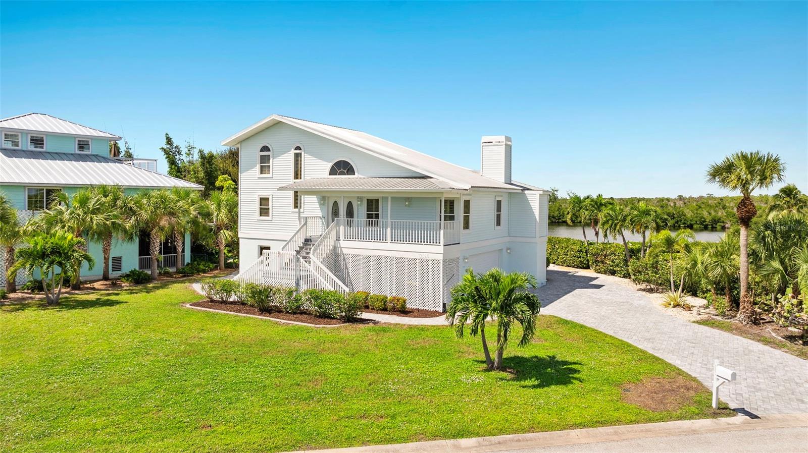 Image 3 of 67 For 13065 Via Aurelia