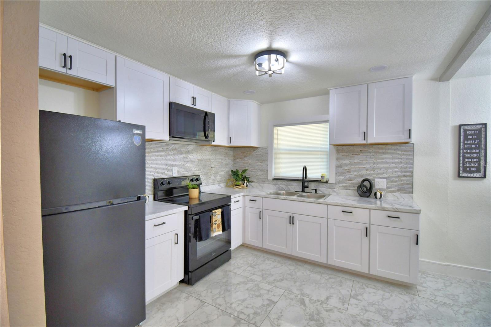 Image 18 of 39 For 6960 2nd Street