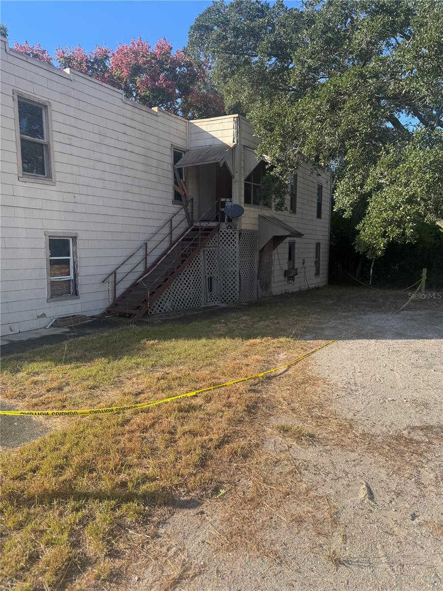 Image 2 of 5 For 425 Kissimmee Avenue