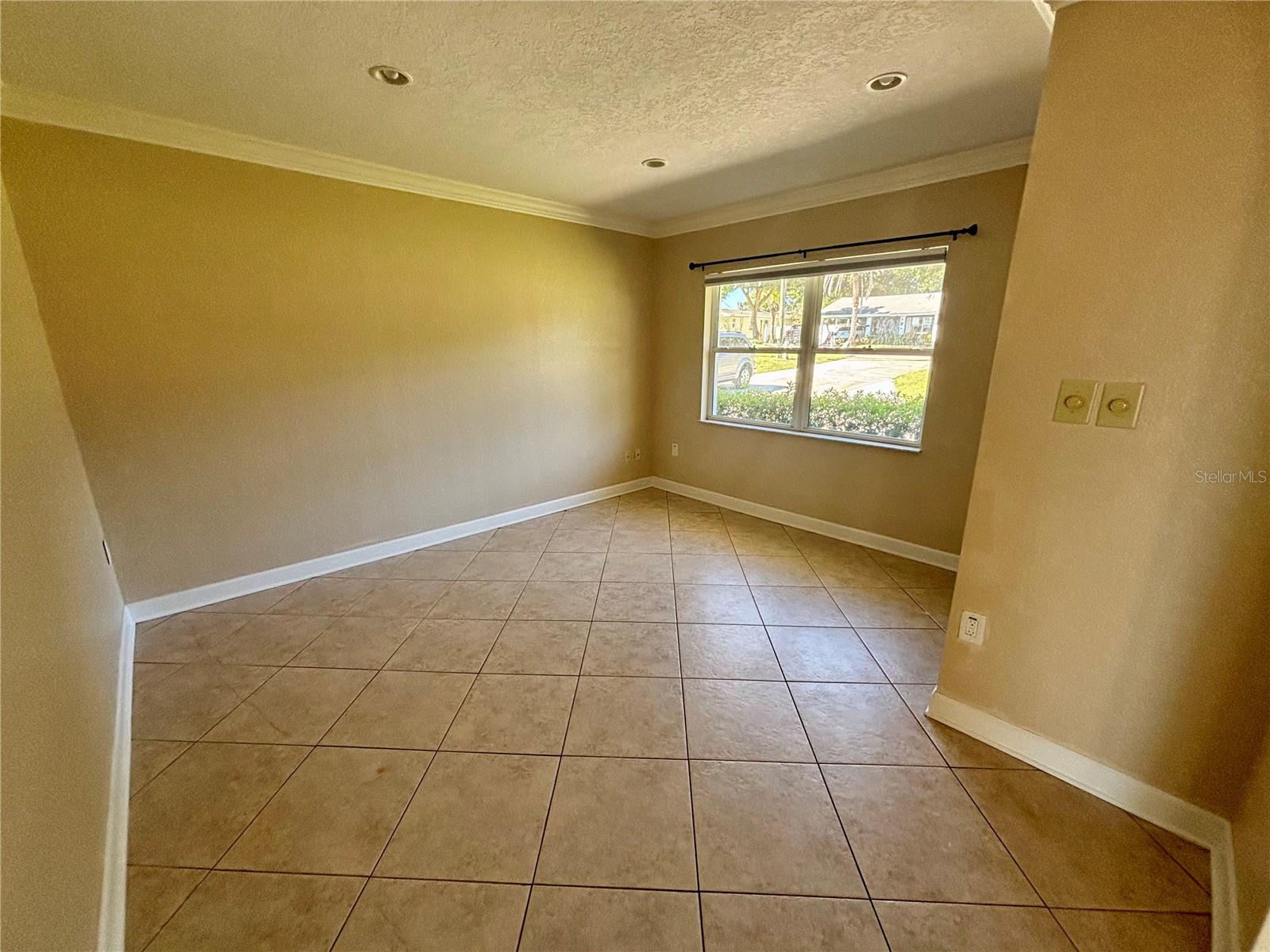 Image 11 of 37 For 3430 Lakeview Drive