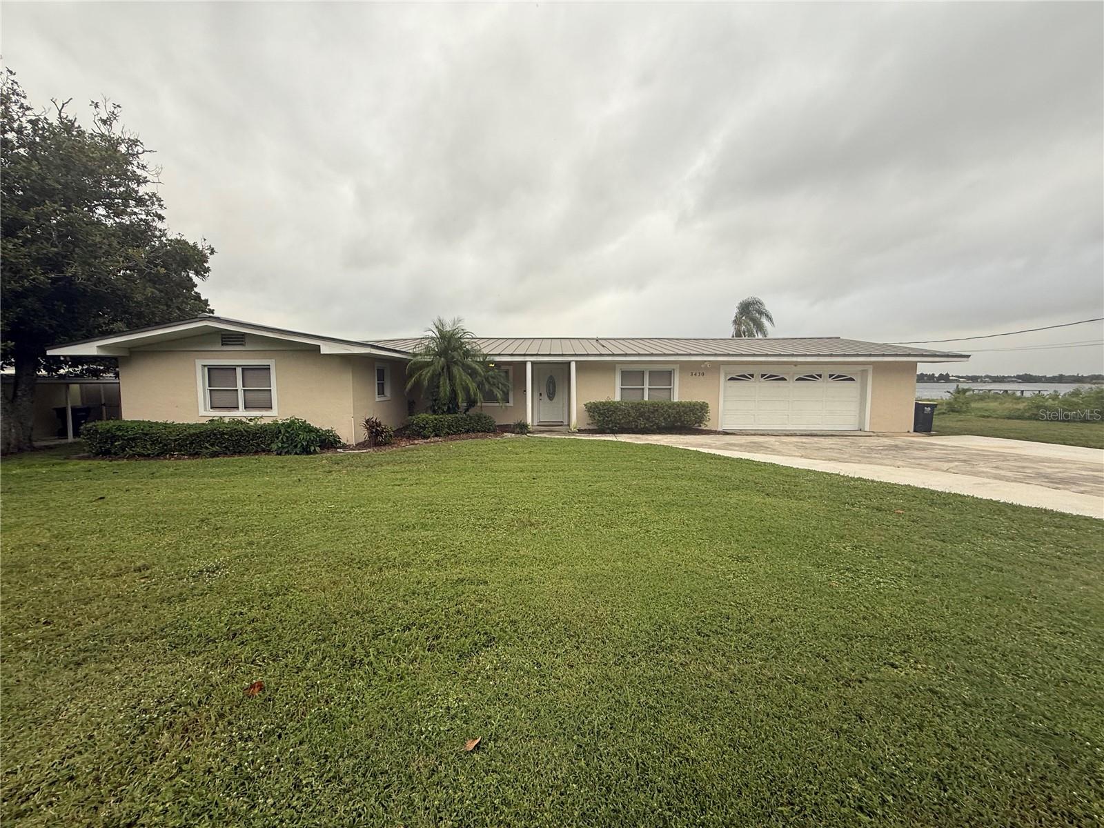 Image 2 of 37 For 3430 Lakeview Drive