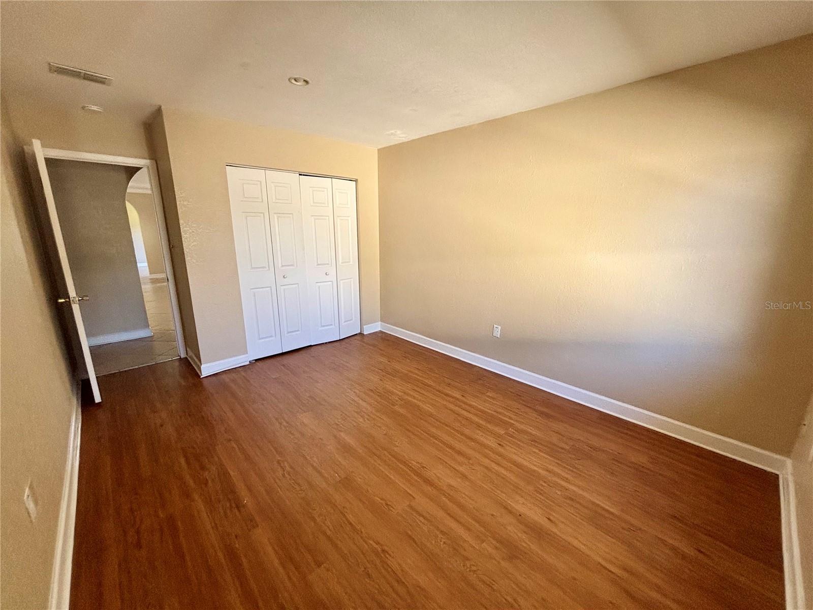 Image 20 of 37 For 3430 Lakeview Drive