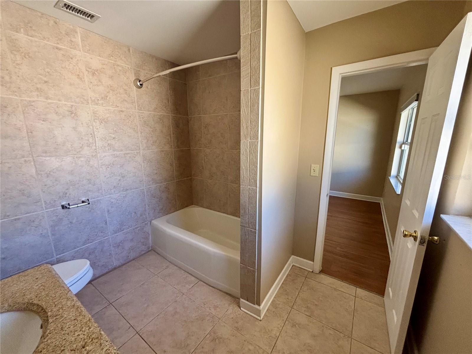 Image 22 of 37 For 3430 Lakeview Drive