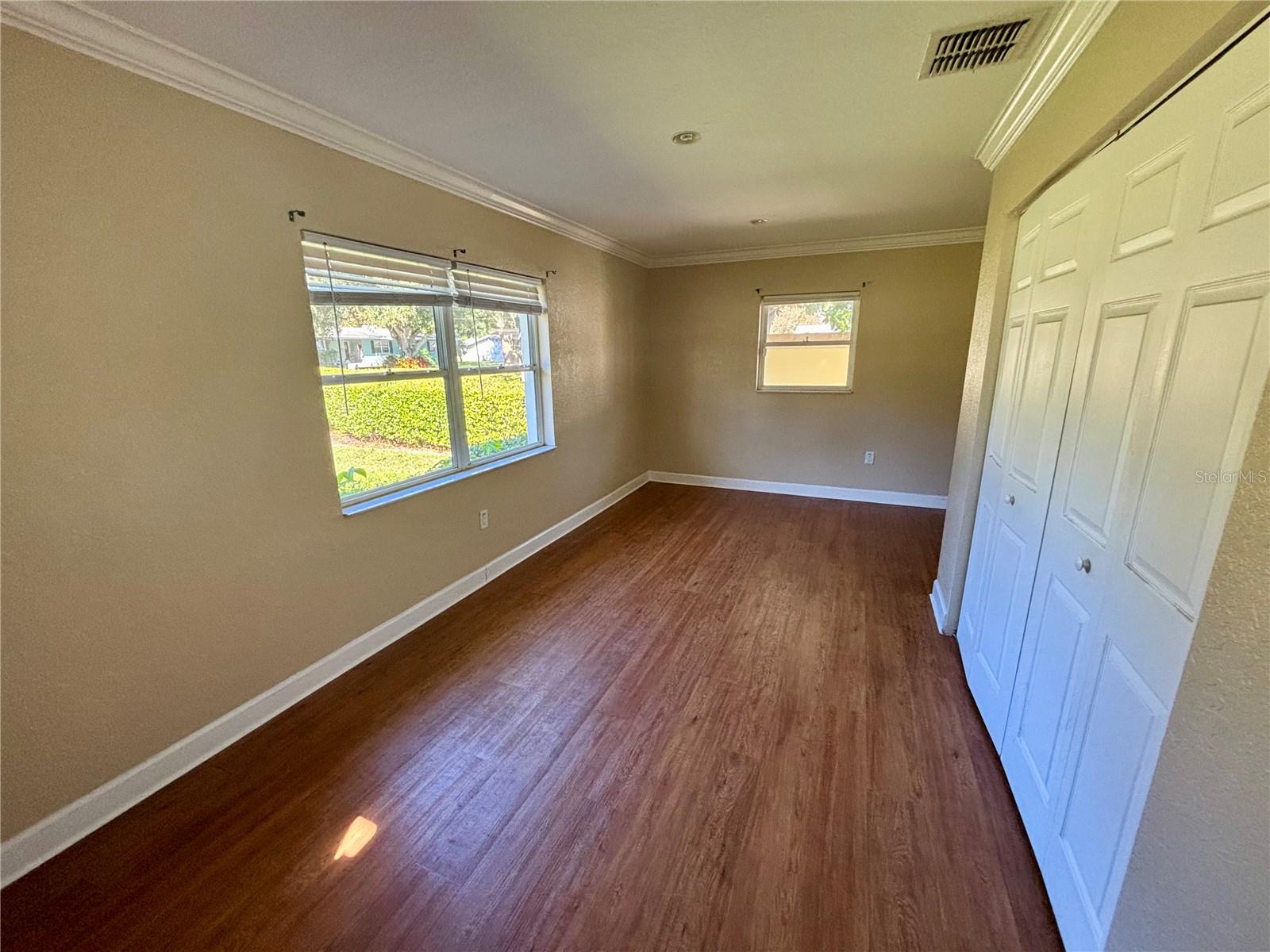 Image 23 of 37 For 3430 Lakeview Drive