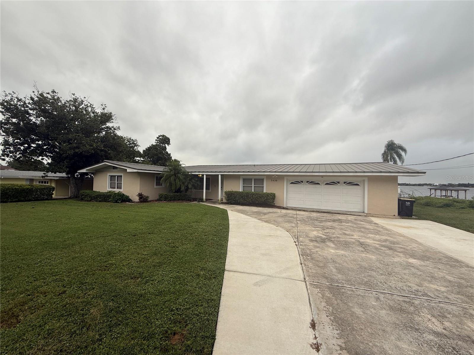 Image 3 of 37 For 3430 Lakeview Drive