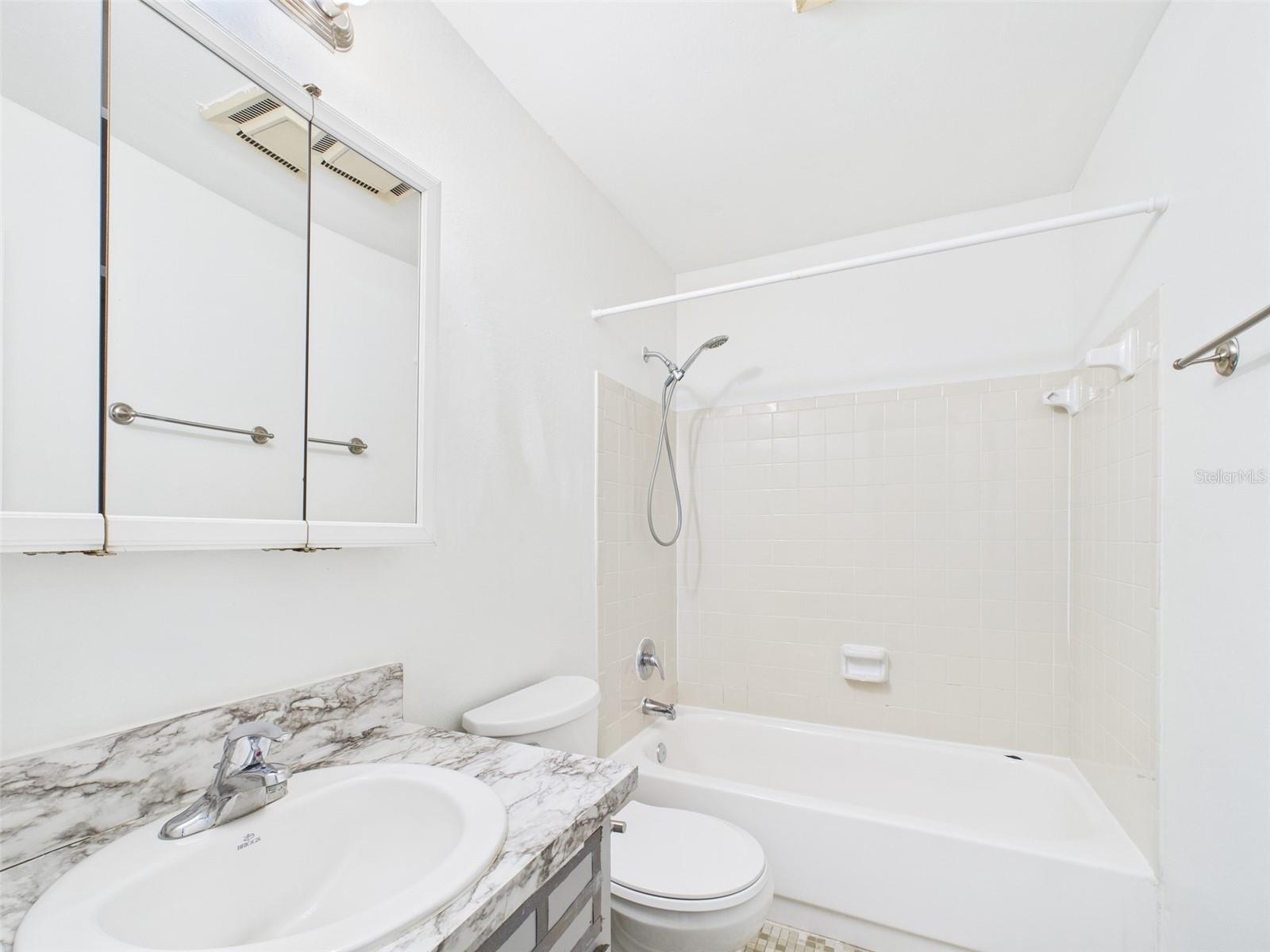 Image 18 of 28 For 7502 Bolanos Court