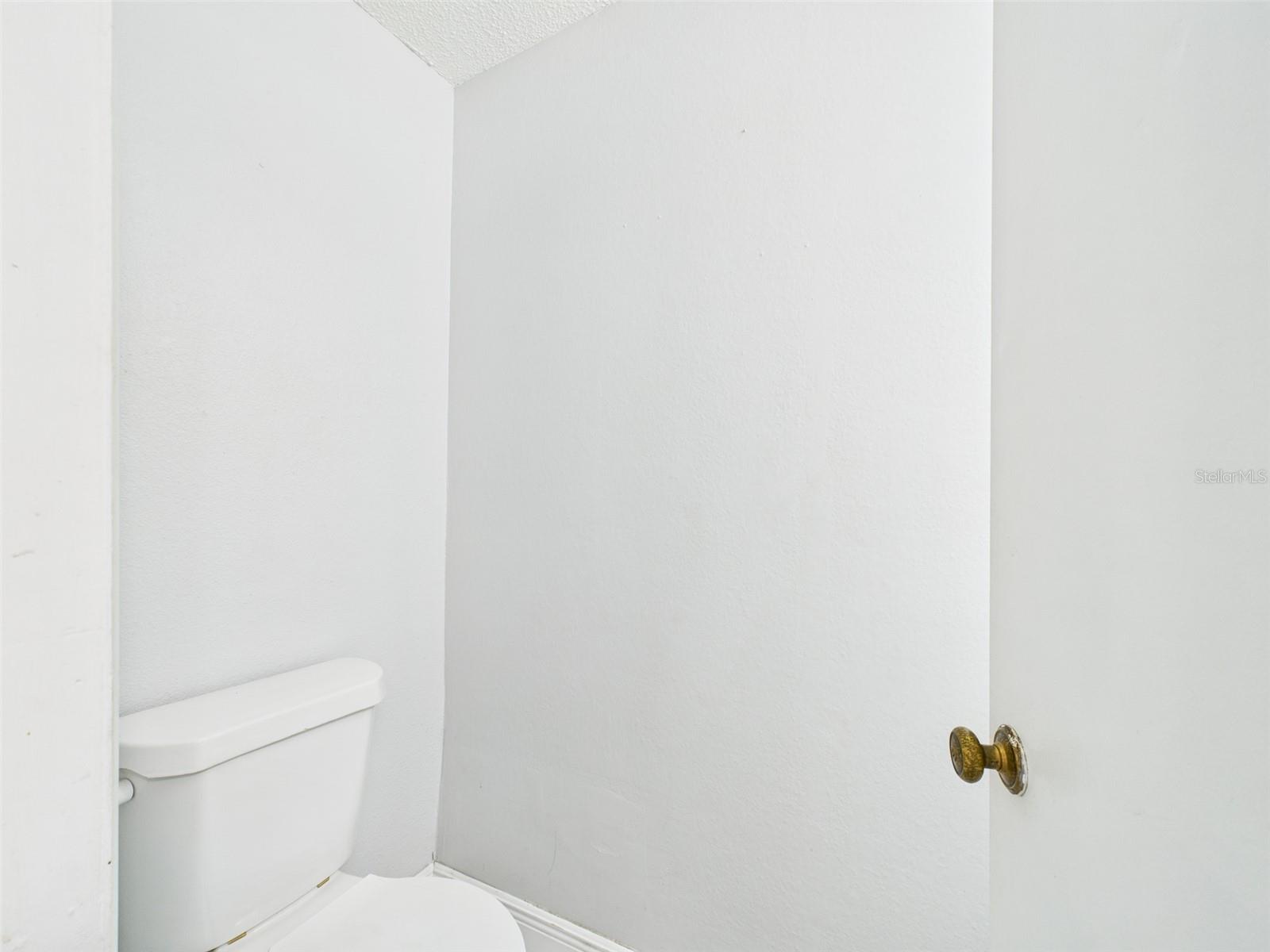 Image 22 of 28 For 7502 Bolanos Court