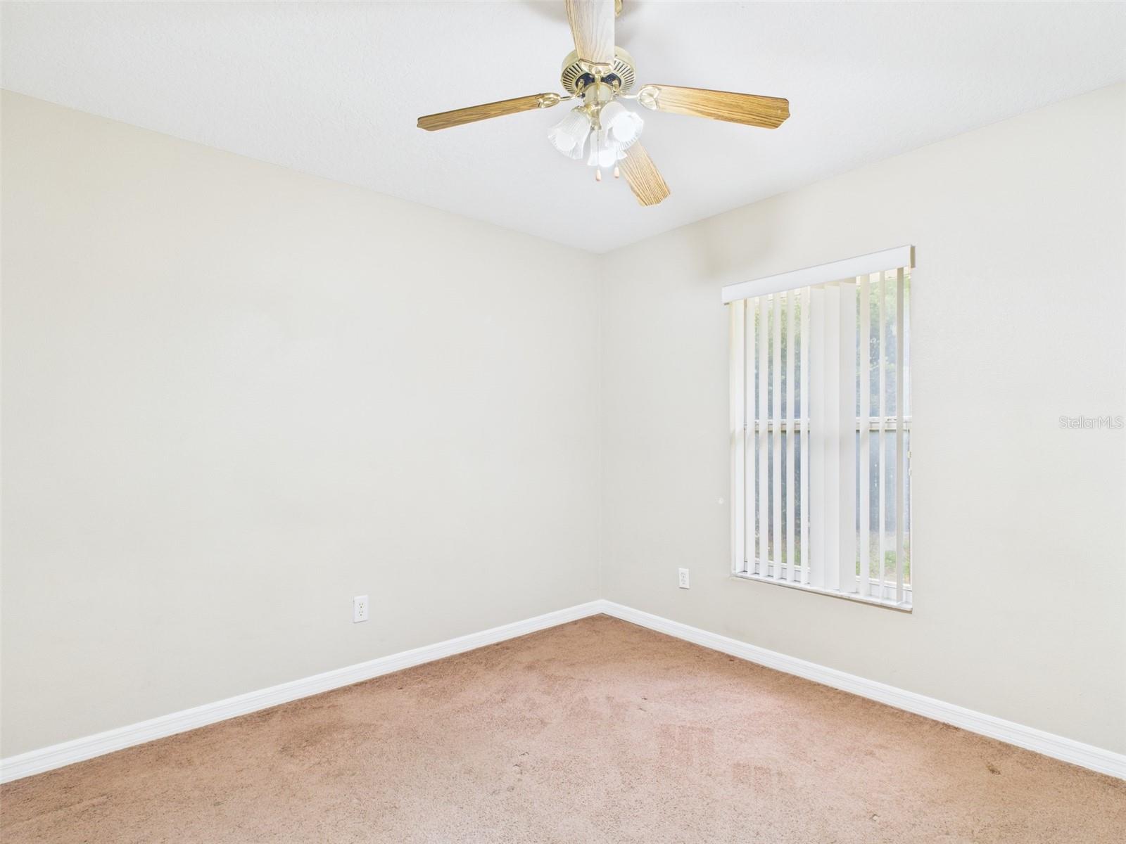 Image 21 of 35 For 322 Bloxam Avenue