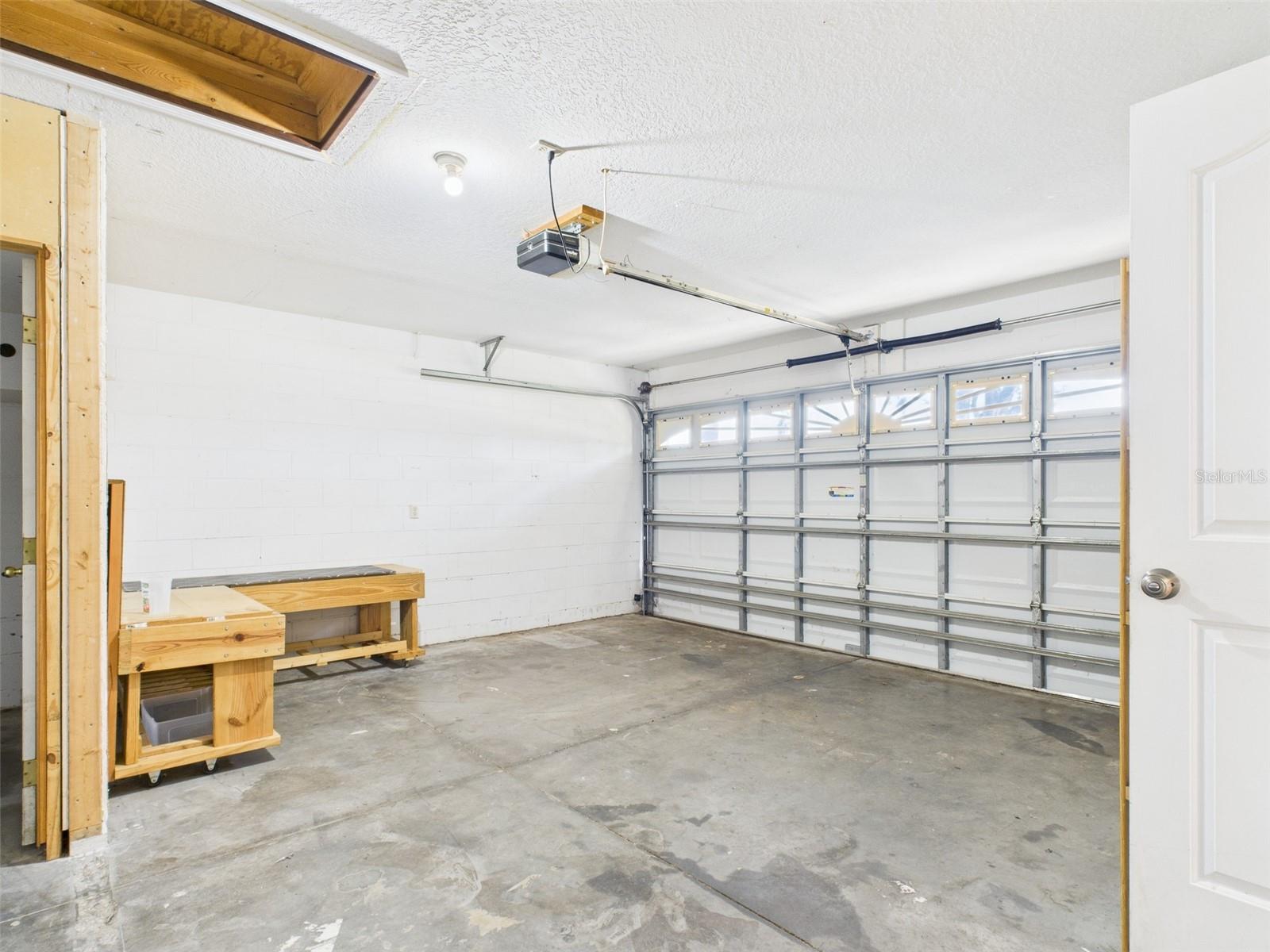 Image 27 of 35 For 322 Bloxam Avenue