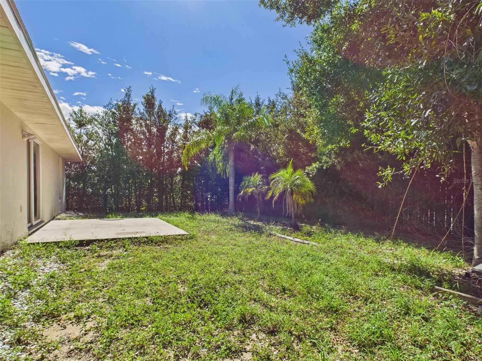 Image 30 of 35 For 322 Bloxam Avenue