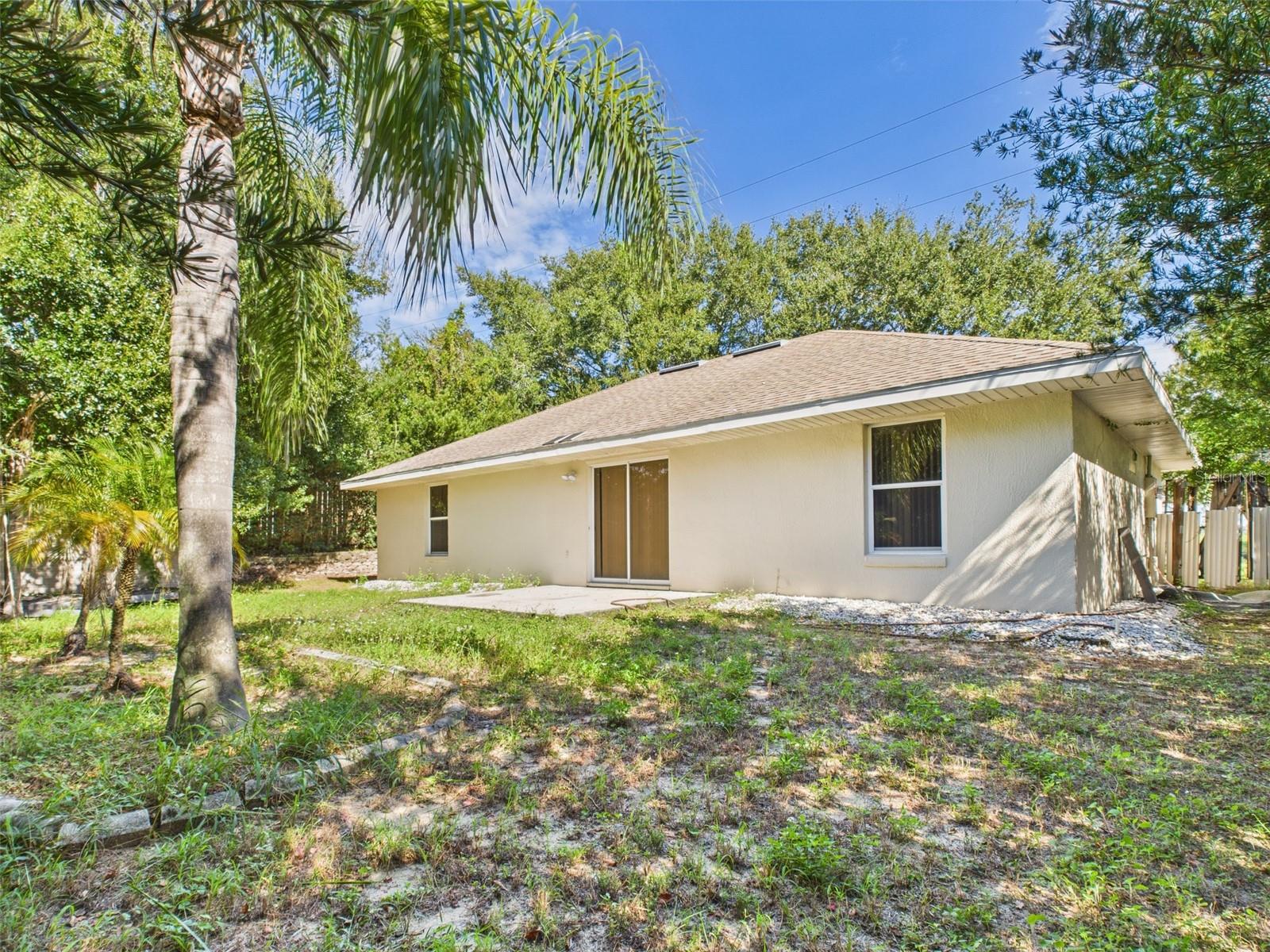 Image 31 of 35 For 322 Bloxam Avenue