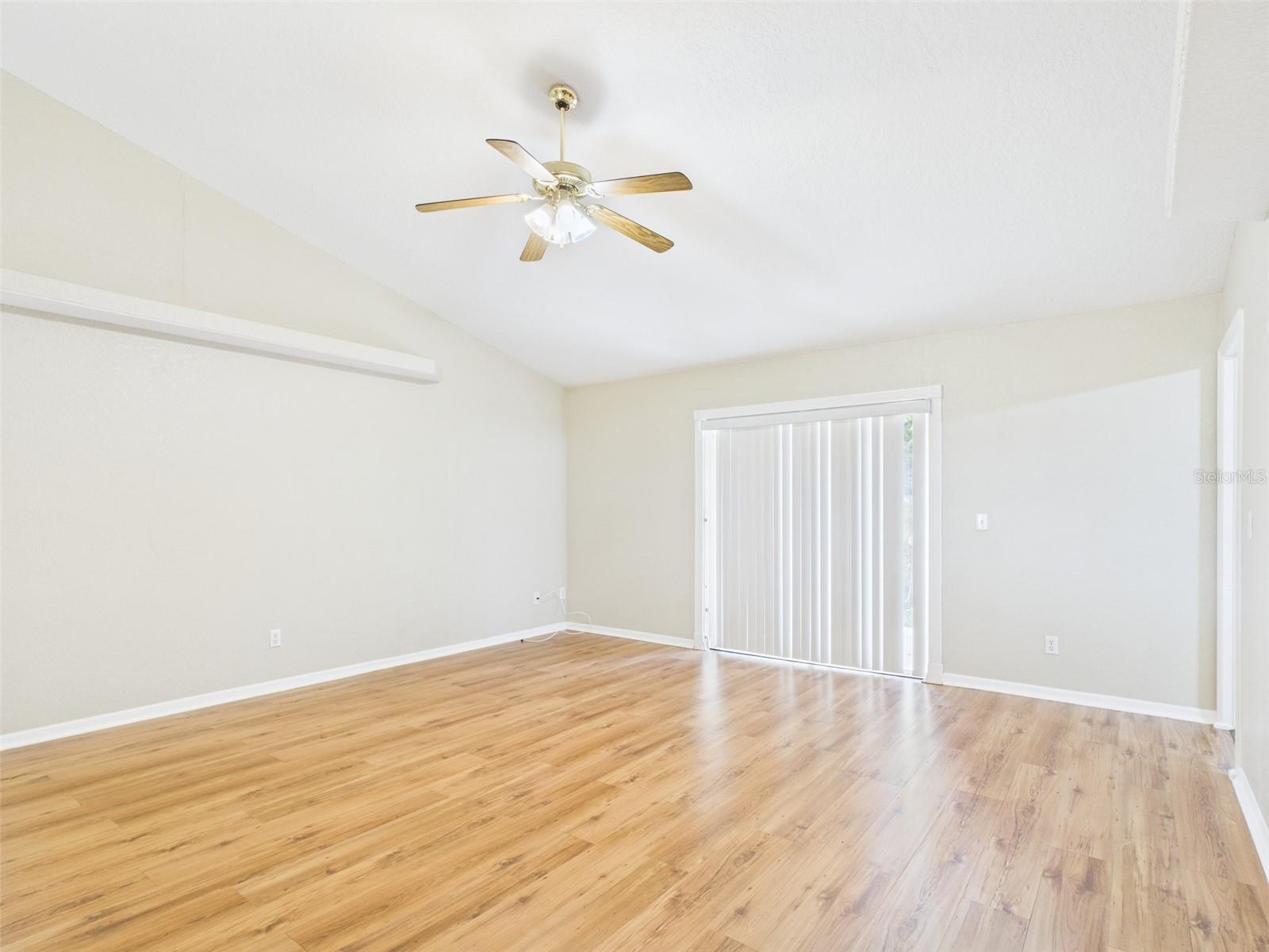 Image 6 of 35 For 322 Bloxam Avenue