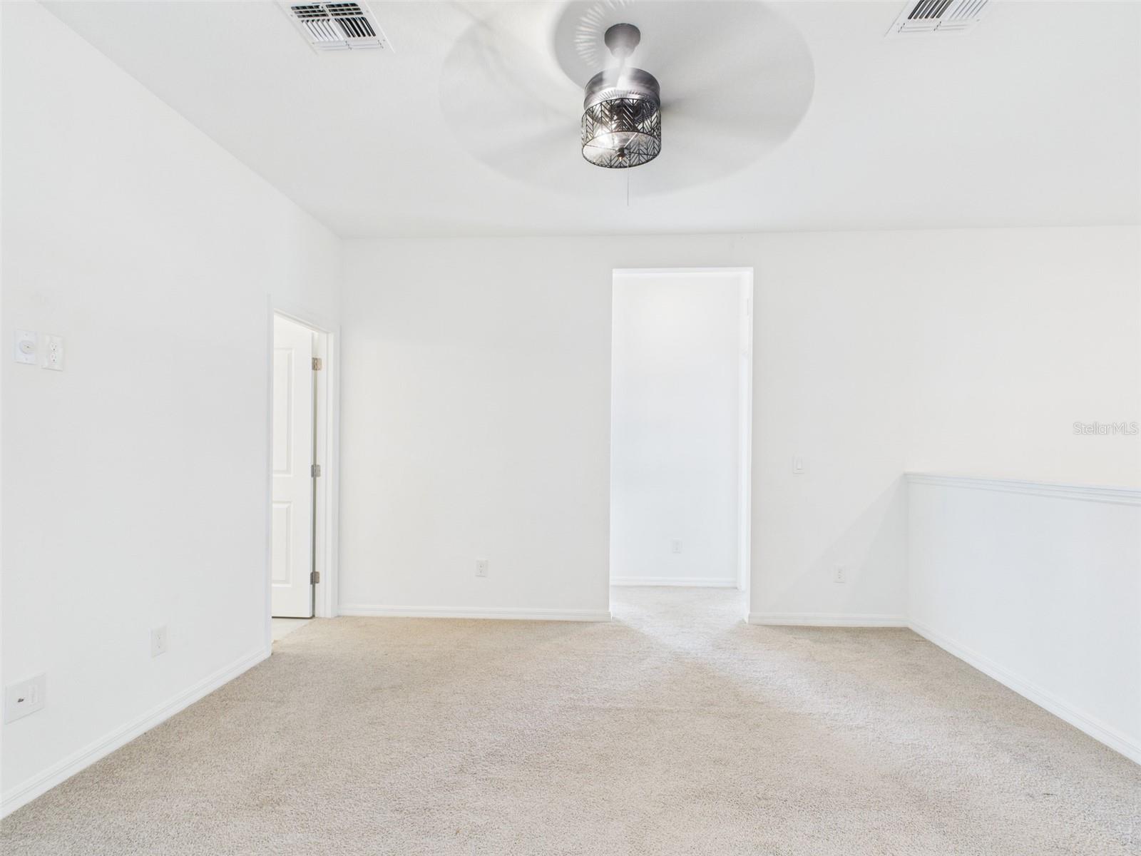 Image 17 of 45 For 2033 Emerald Springs Drive