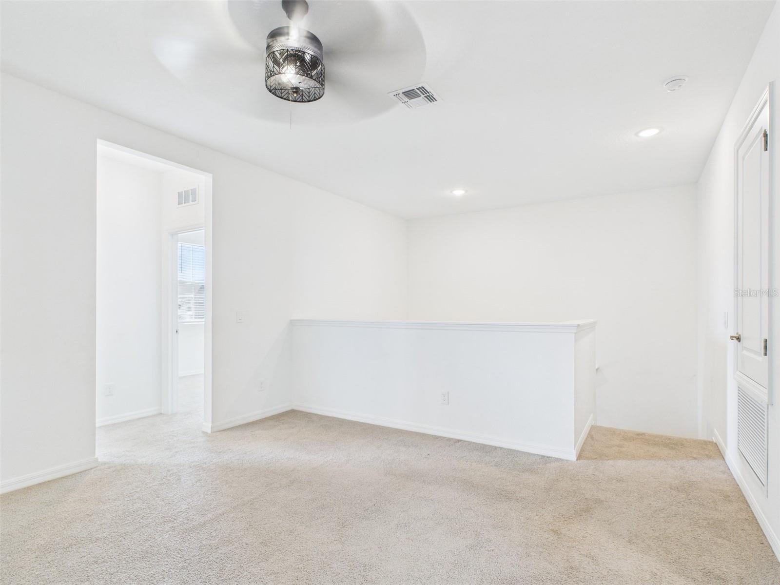 Image 18 of 45 For 2033 Emerald Springs Drive