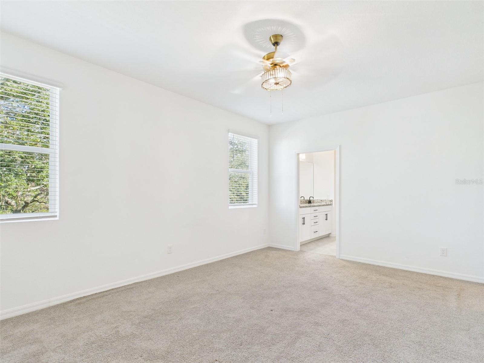 Image 27 of 45 For 2033 Emerald Springs Drive