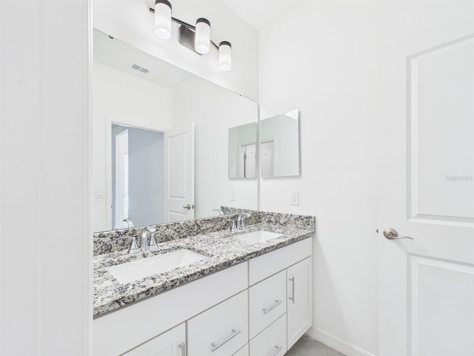 Image 30 of 45 For 2033 Emerald Springs Drive