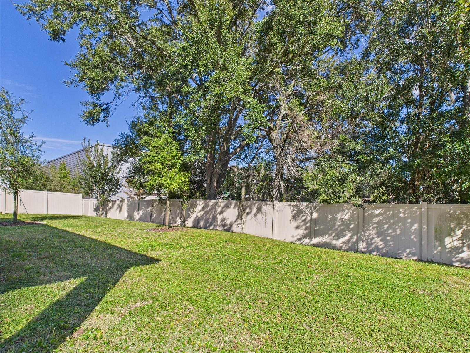 Image 40 of 45 For 2033 Emerald Springs Drive