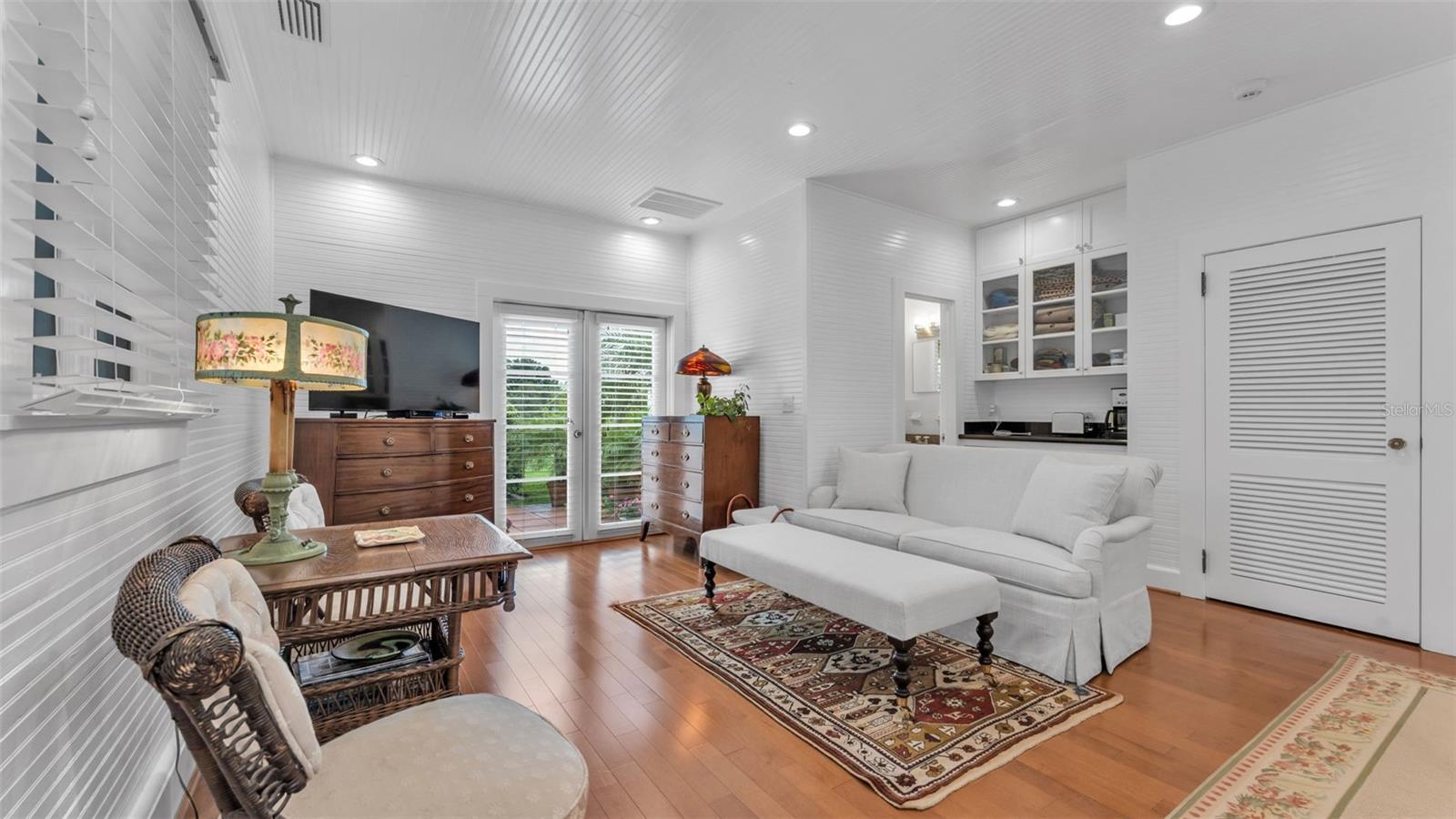 Listing photo id 19 for 2300 Scenic Highway 61