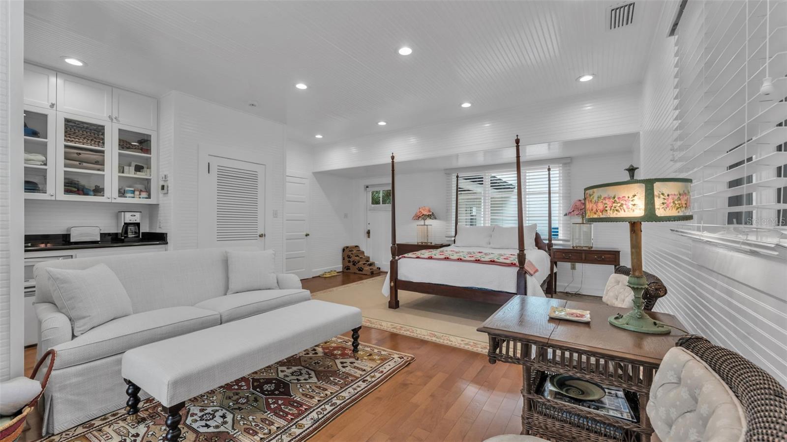 Listing photo id 20 for 2300 Scenic Highway 61