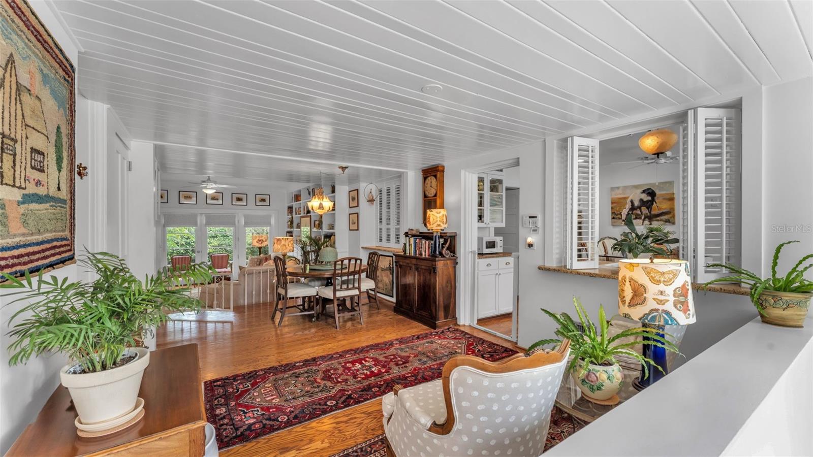 Listing photo id 7 for 2300 Scenic Highway 61