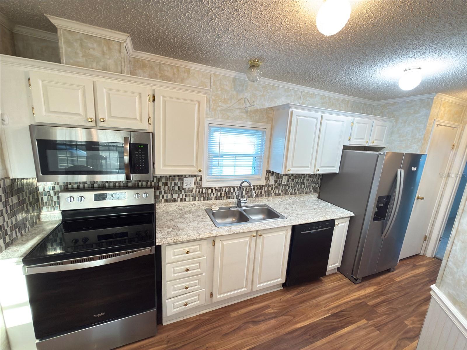 Image 12 of 51 For 5207 Island View Circle S