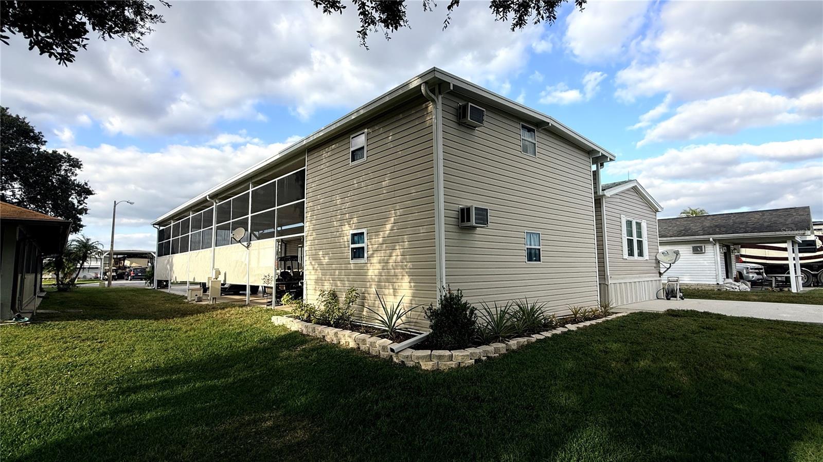 Image 43 of 51 For 5207 Island View Circle S