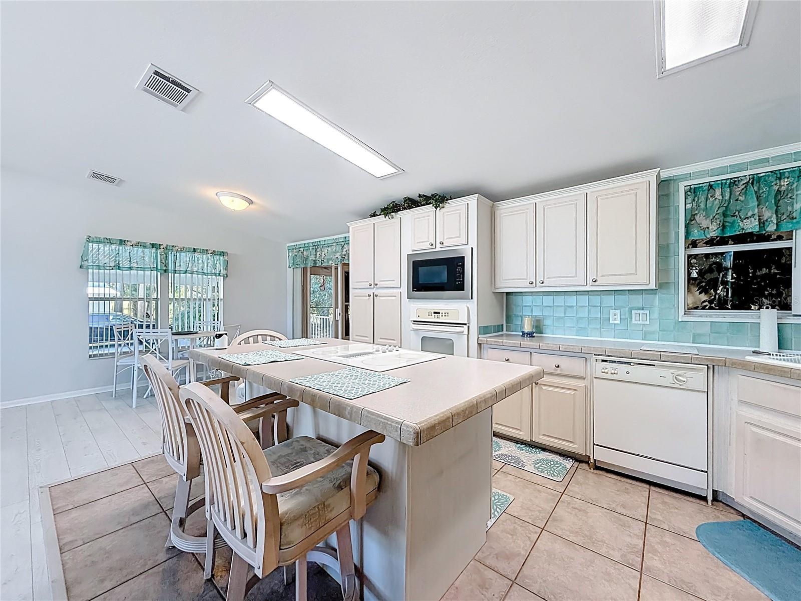 Image 17 of 54 For 6346 Bayberry Blvd Ne