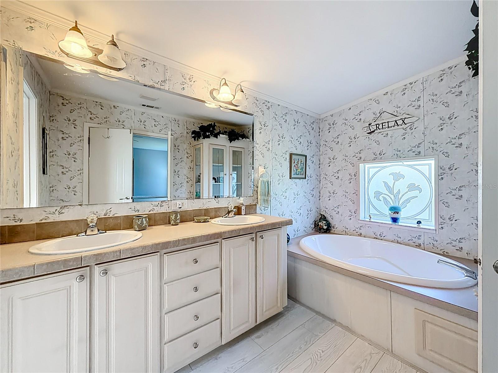 Image 22 of 54 For 6346 Bayberry Blvd Ne